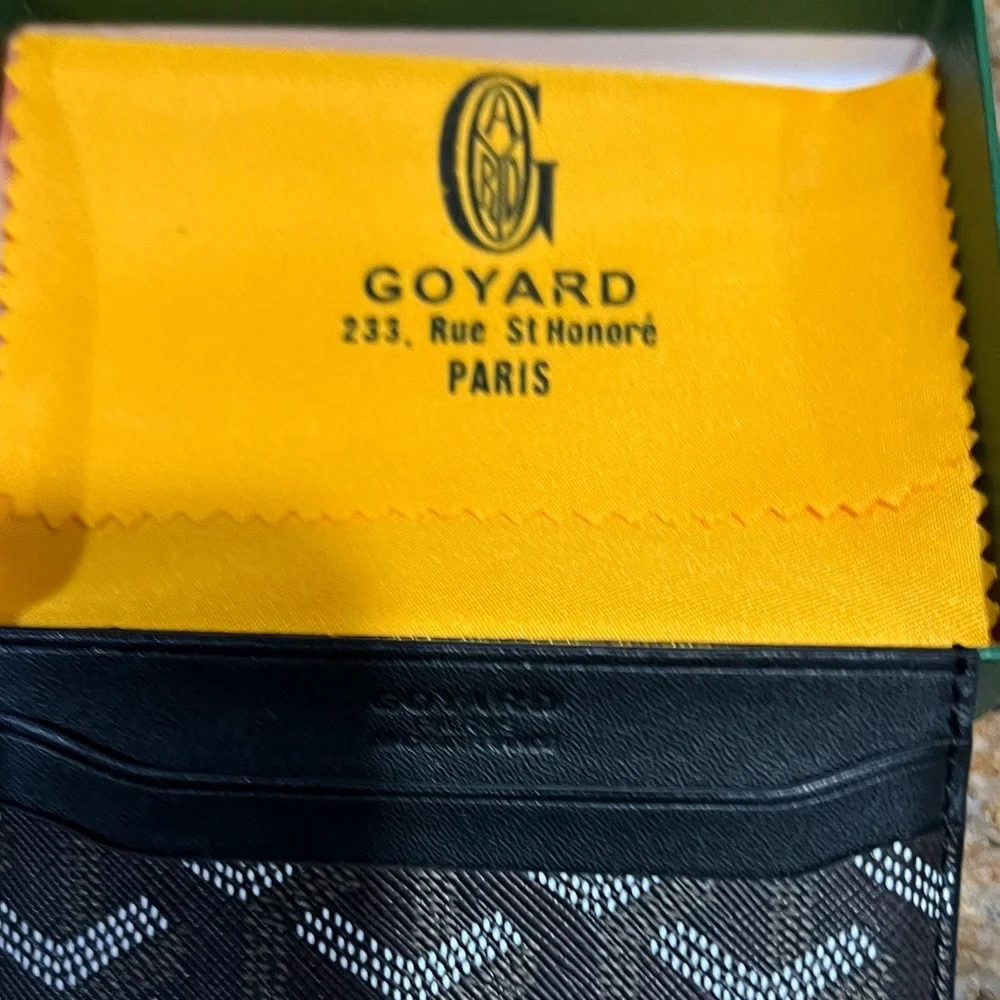 BRAND NEW Auth. Goyard Black and Gray Card Holder